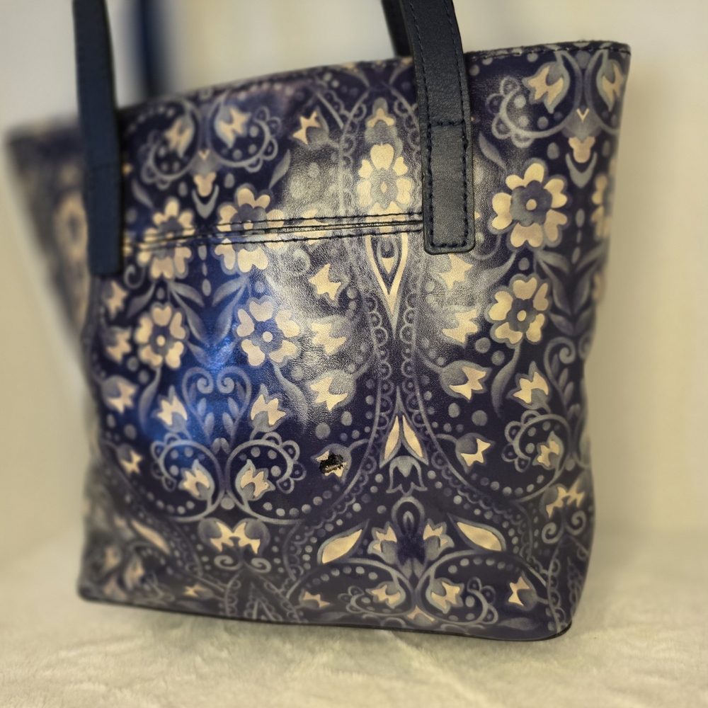Blue Floral Tote Bag - Women’s Shoulder Bag - Picture 6 of 15
